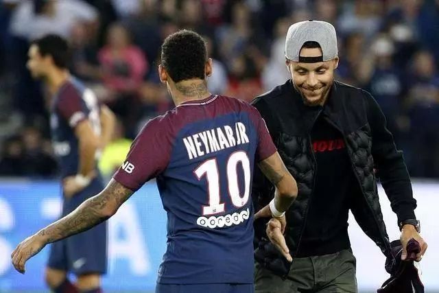 本文围绕 本文围绕