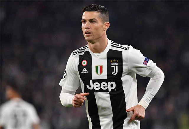 亚马尔拉开 亚马尔拉开